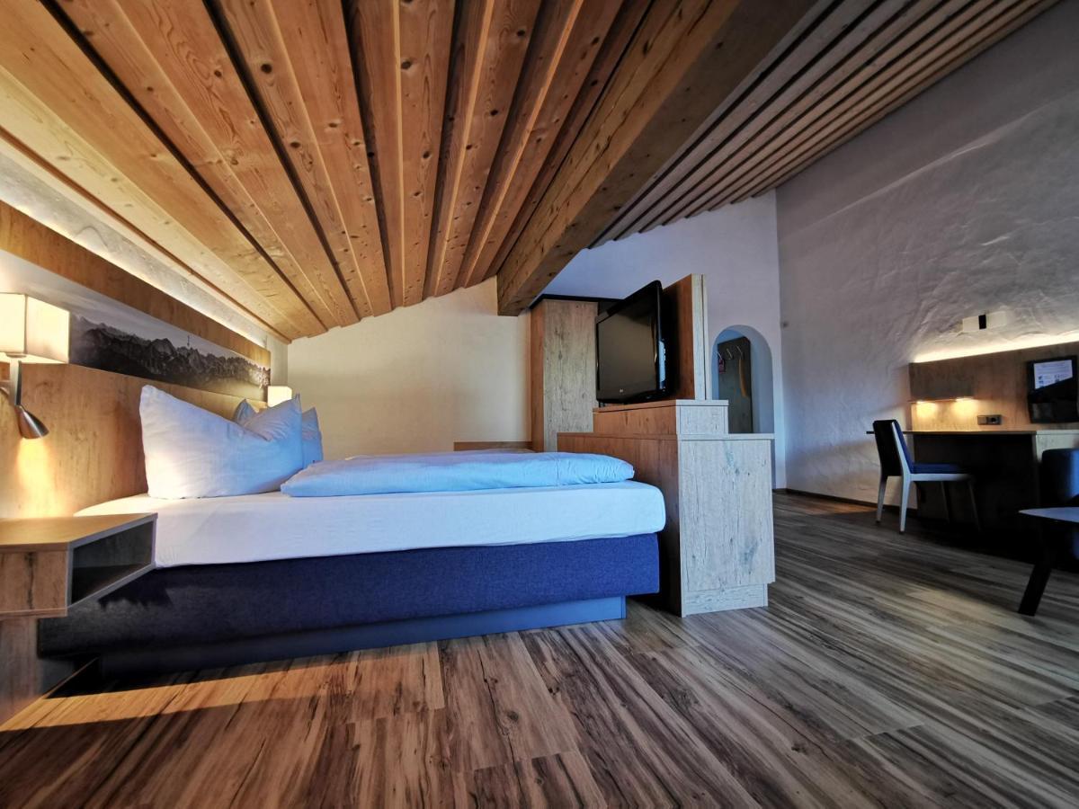 Gasthof & Hotel Zur Post Wallgau Dış mekan fotoğraf